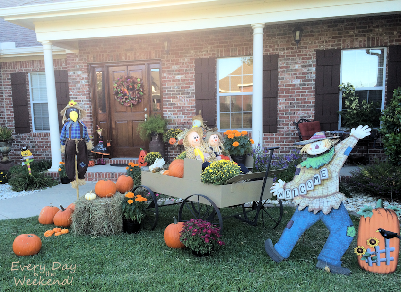 Every Day is the Weekend l Fall Decorations